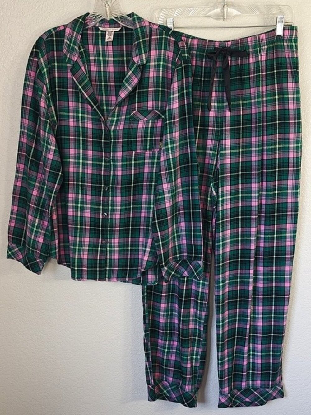Victoria's Secret Size M Long Pajama Set Green & Pink Plaid